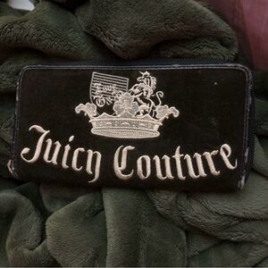 Vintage Juicy Couture Black and White Large Wallet Pocketbook